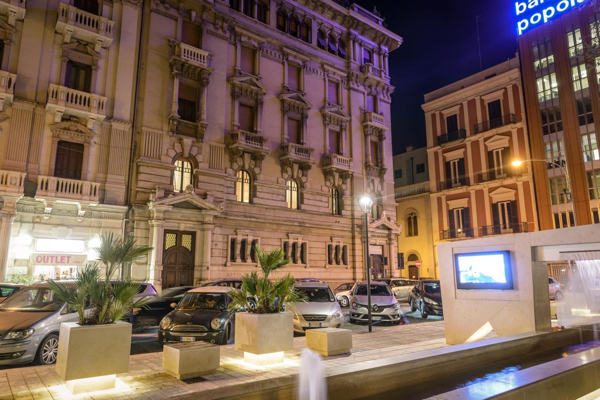 Art View Luxury Apartment Bari Exterior foto